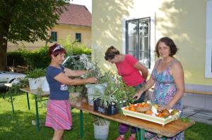 Izmenjevalnica v Zavodu Stanislava bo postala spomladanske in jesenska stalnica 5